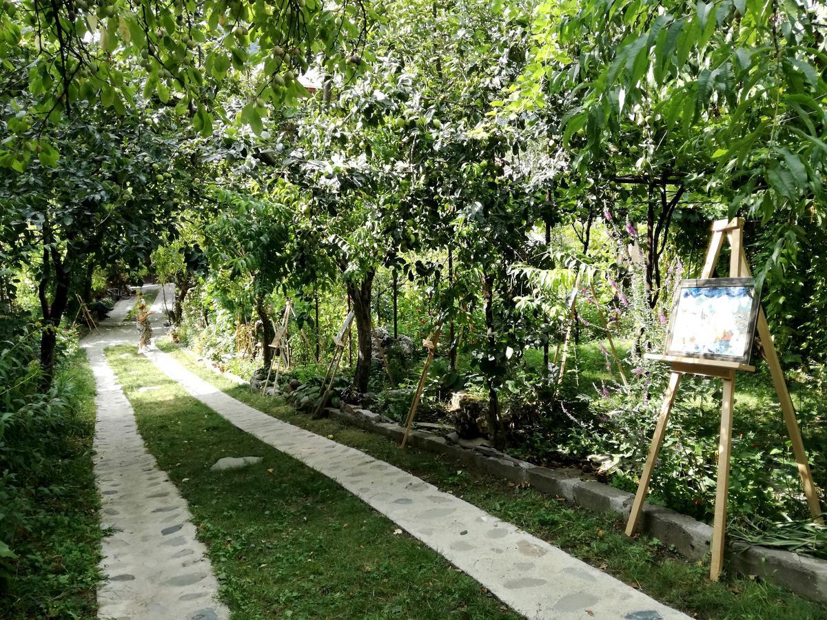 Guest House Gallery Oni Bagian luar foto