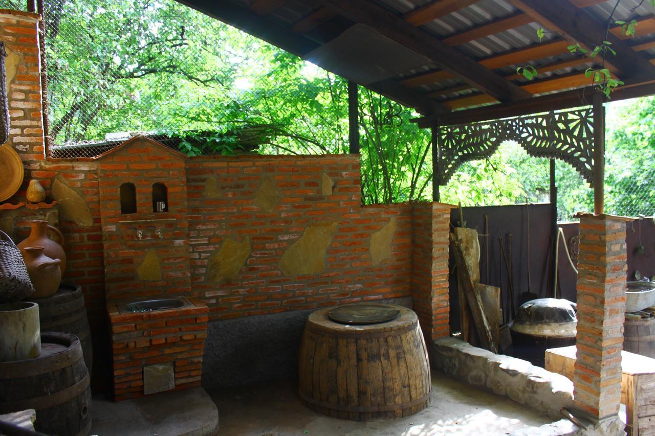 Guest House Gallery Oni Bagian luar foto